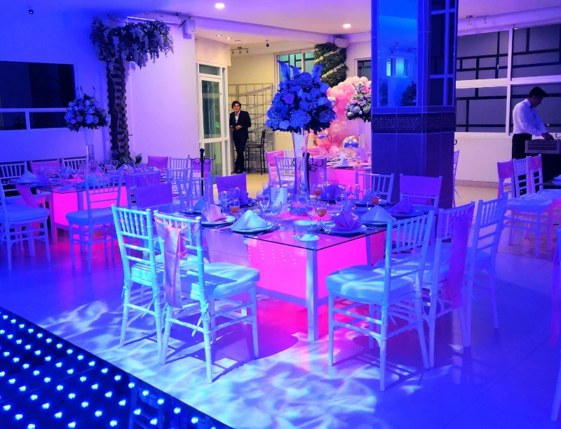 Party Hills Lounge — galería