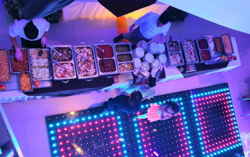 Party Hills Lounge — galería