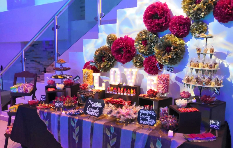 Mesa preparada para evento