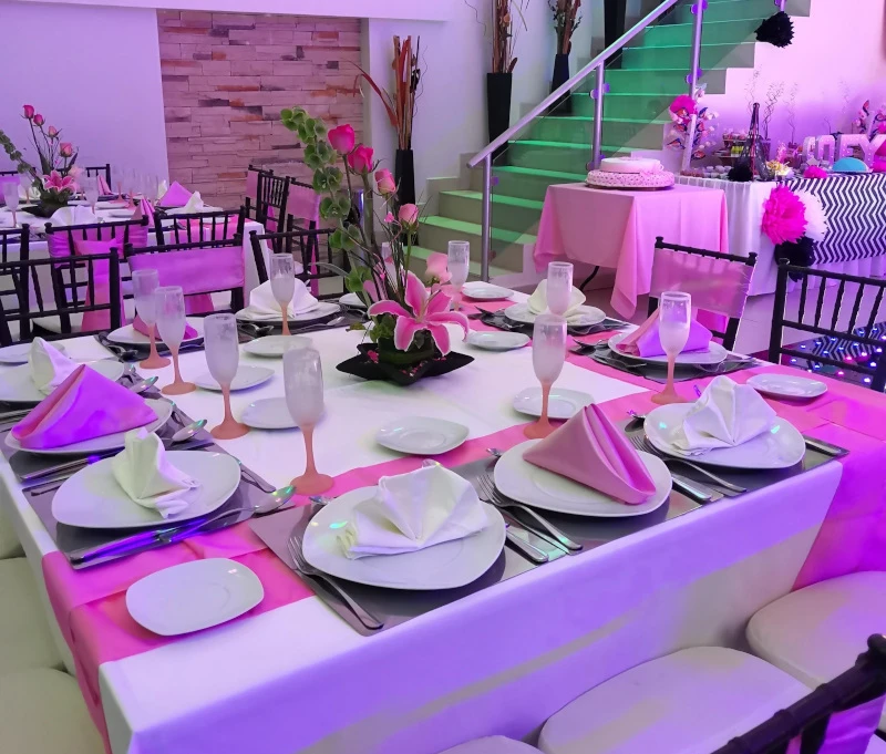 Cumpleaños en Party Hills Lounge